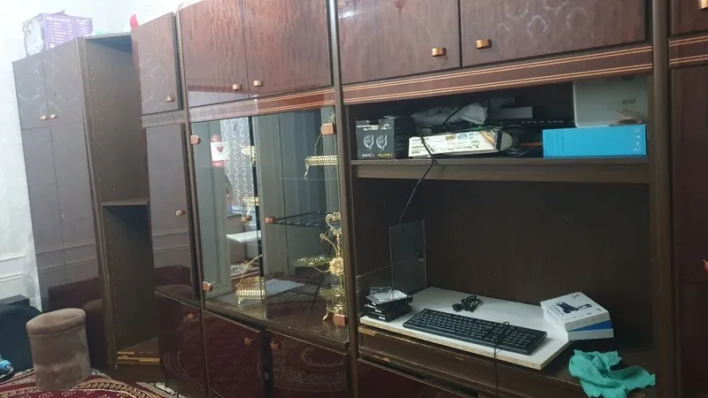 Eski pustoy stenka sotiladi, uqib keyin tel qiling 2
