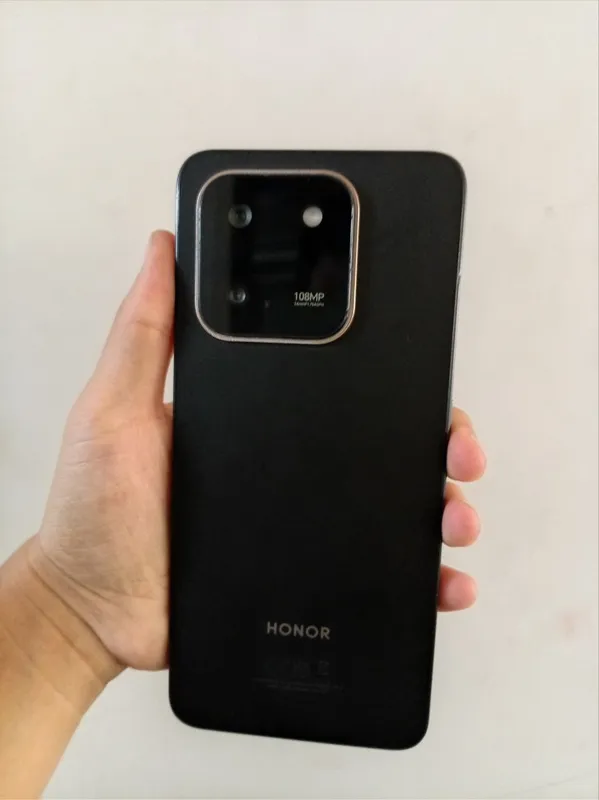 xonor x7d 8/256 holati 10/10 karopka bor narxi 1.8