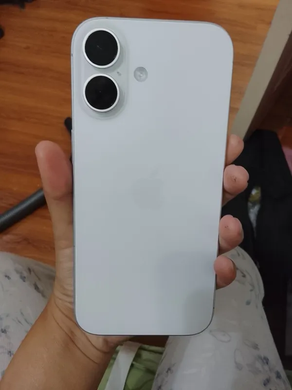 iphone 17 model yangi 100 yomkost 1.700$ 3 iphone 17 model yangi 100 yomkost 1.700$ 3