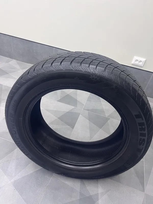 Треверс Балон 255/55R20 1 Треверс Балон 255/55R20 1
