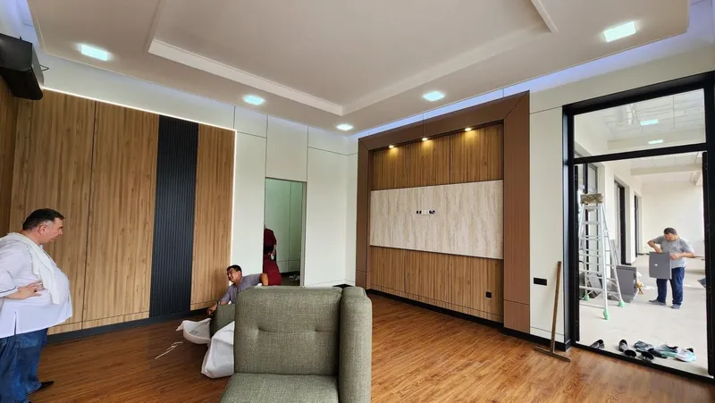 Pvx dekor babuk plintus parket laminant ishlari — фото 2