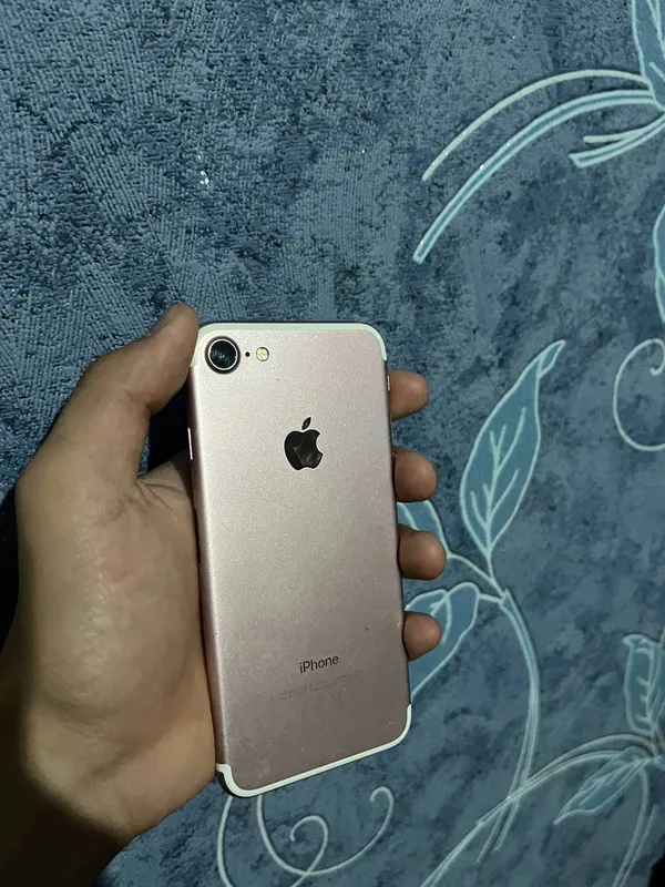 iPhone 7 128 ГБ 3 iPhone 7 128 ГБ 3