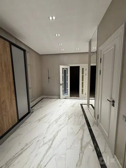3 xonali kvartira, 120 m2, Mirobod 7