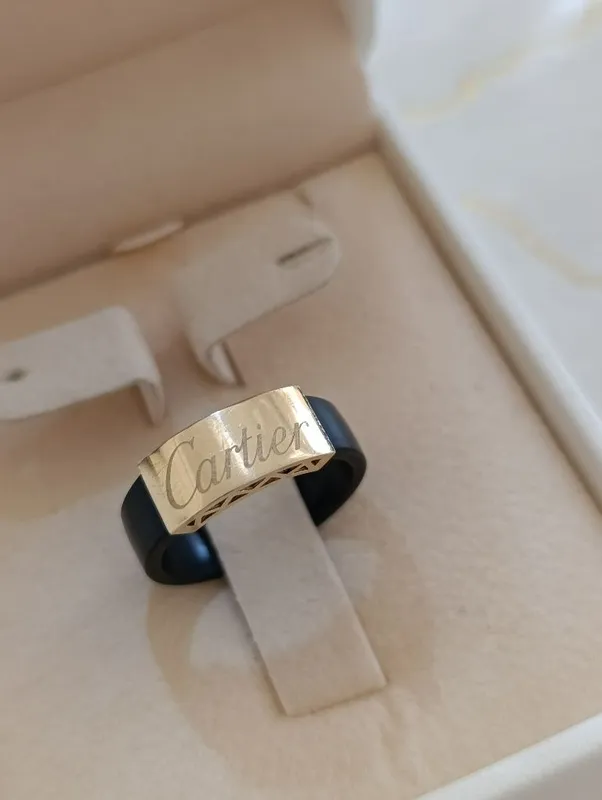 Золотое кольцо CARTIER, проба 585, вес золота 0,65 размер 17,5 1 Золотое кольцо CARTIER, проба 585, вес золота 0,65 размер 17,5 1