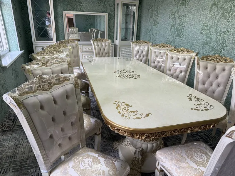 новый, не использовался: стол и стулья на 12 человек 13.500.000 2 новый, не использовался: стол и стулья на 12 человек 13.500.000 2