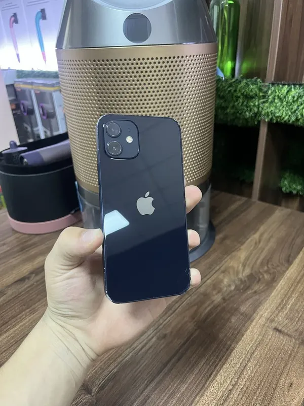 iPhone 12, срочно, возможен торг 1 iPhone 12, срочно, возможен торг 1