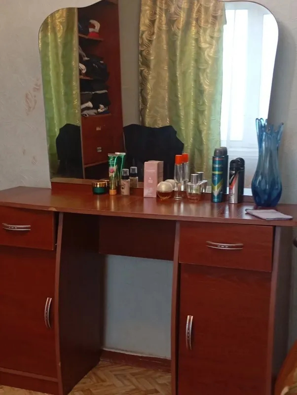 Трюмо для спальни