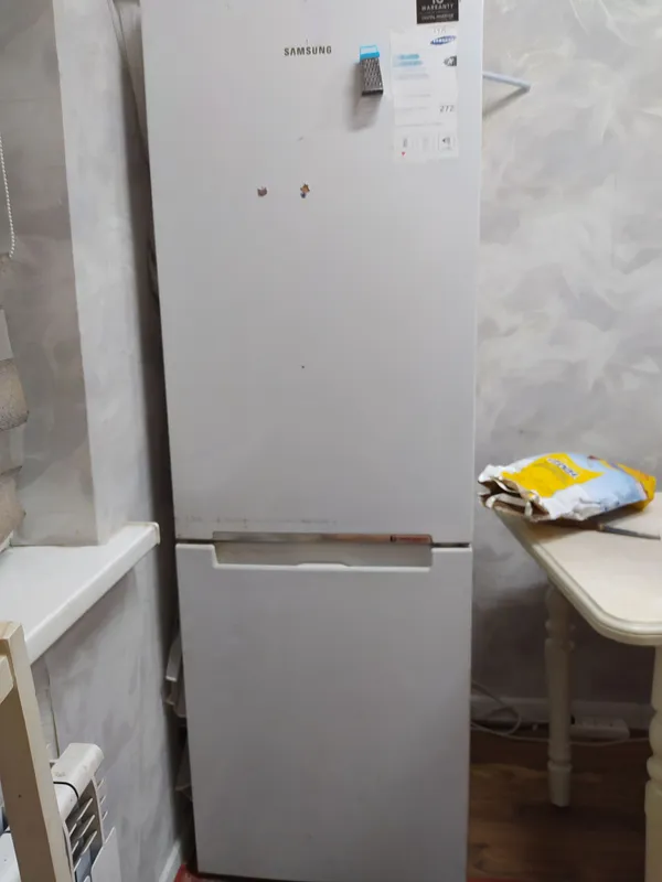 Холодильник Samsung 1 Холодильник Samsung 1