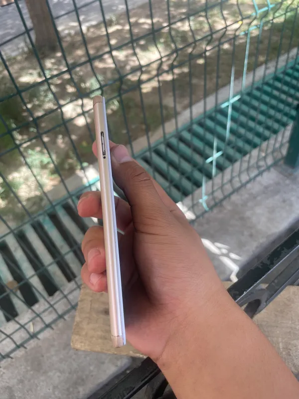 Redmi not 5. 4/64Gb xolati òrtacha 200 ming 4 Redmi not 5. 4/64Gb xolati òrtacha 200 ming 4
