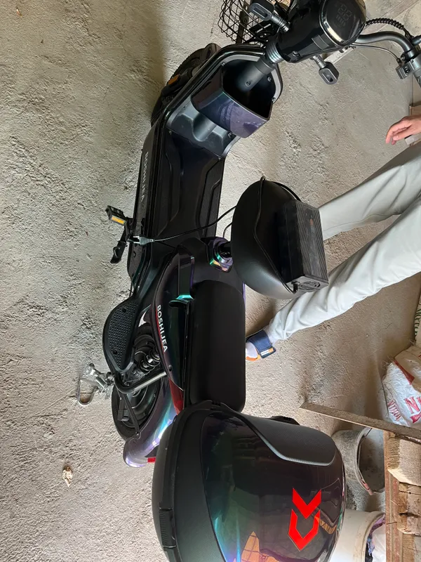 Скутер BOSHIJEA 4 Скутер BOSHIJEA 4