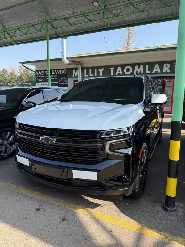 Tahoe sotiladi 2023-yil 13.000km yurgan Qora rang kraskasi toza Tahoe sotiladi 2023-yil 13.000km yurgan Qora rang kraskasi toza