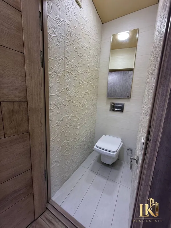 Продаётся 4-комнатная квартира 97 м², 4/9, Мирзо-Улугбекский район (ориентир: м. Хамид Алимджан) — фото 8