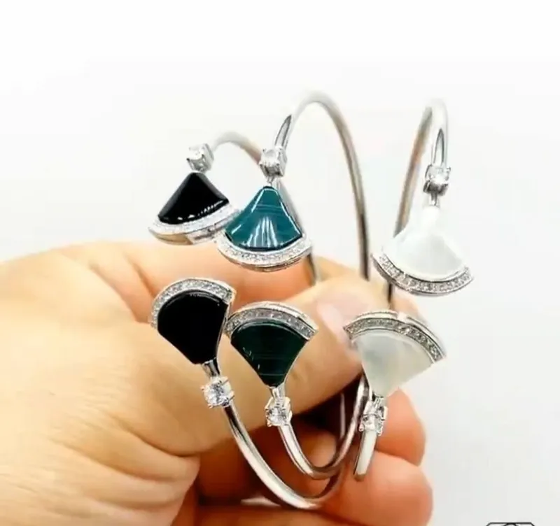 BVLGARI braslet sotiladi