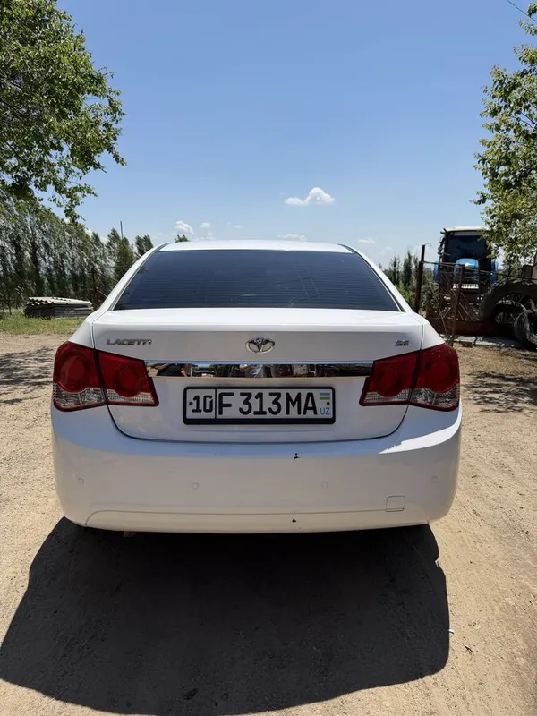 Lacetti Cruze sotiladi. — фото 4