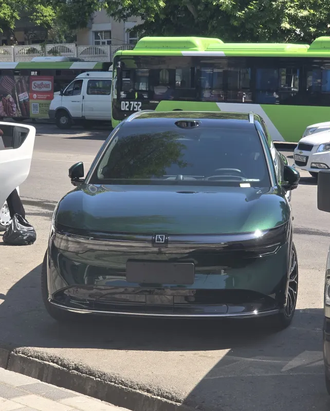 Своя Продам Zeekr 7x dual motor AWD 2