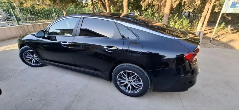 Kia K5 sotiladi holati alo darajada kraskasi tozza 3 Kia K5 sotiladi holati alo darajada kraskasi tozza 3