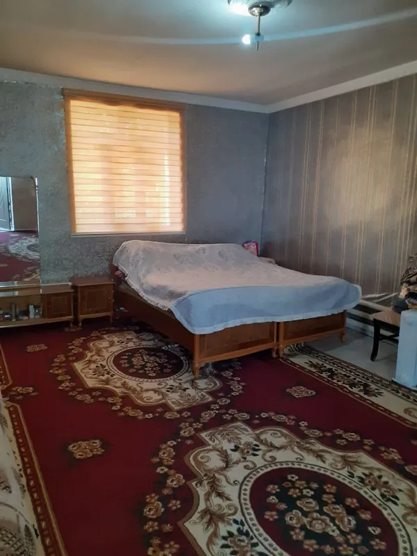 Hovli sotiladi oltin tepada Hovli sotiladi oltin tepada