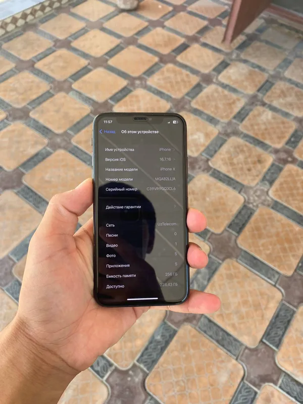 iPhone X 4 iPhone X 4