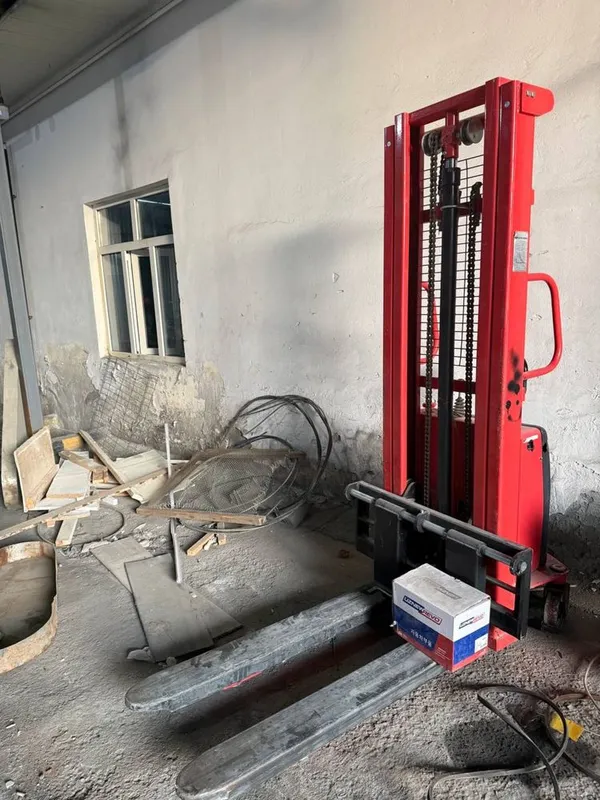 Shtabeler Elektricheskiy 1 Shtabeler Elektricheskiy 1