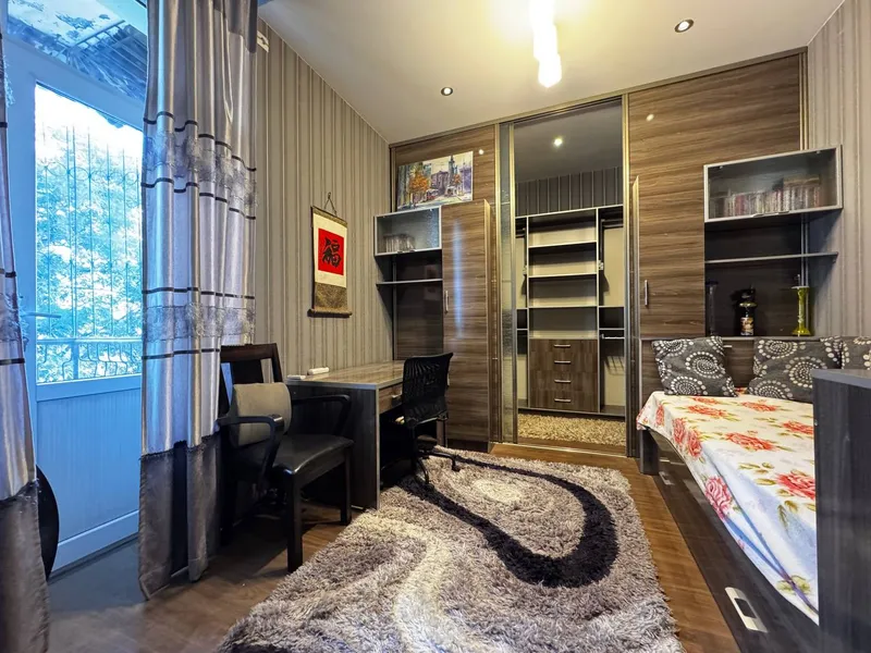 4 xonali kvartira, 152 m2, Yakkasaroy 6