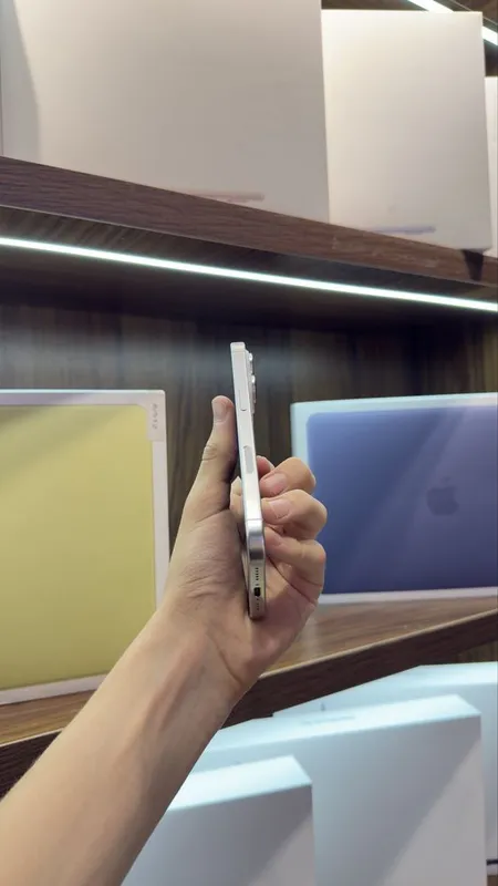 iphone 16 pro naxtka 4