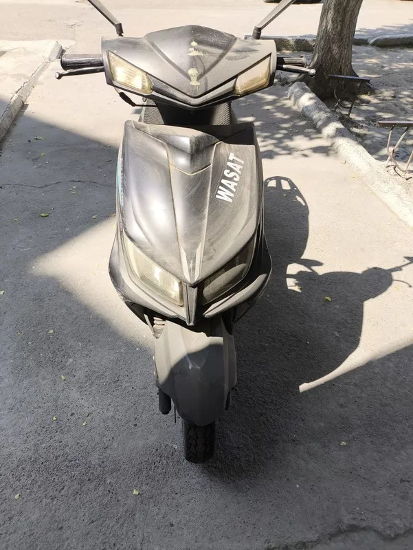 Skuter sotiladi benzili 1 Skuter sotiladi benzili 1