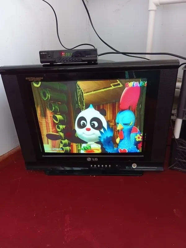 Telvizor 200 000