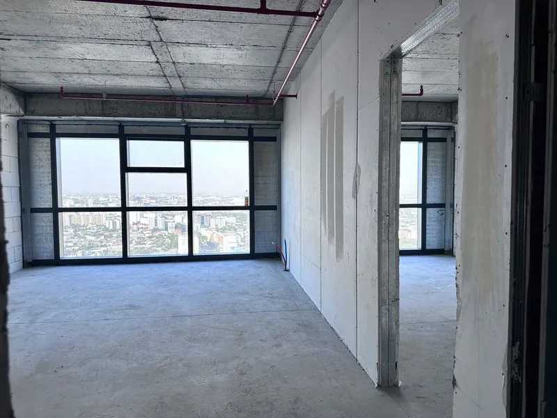 Продаётся 4-комнатная квартира в ЖК Piramit Tower 8