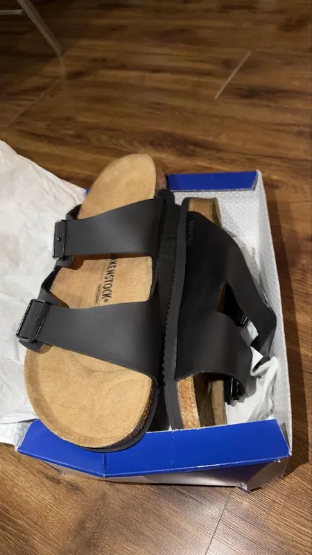 Продаются новые мужские Birkenstock Продаются новые мужские Birkenstock