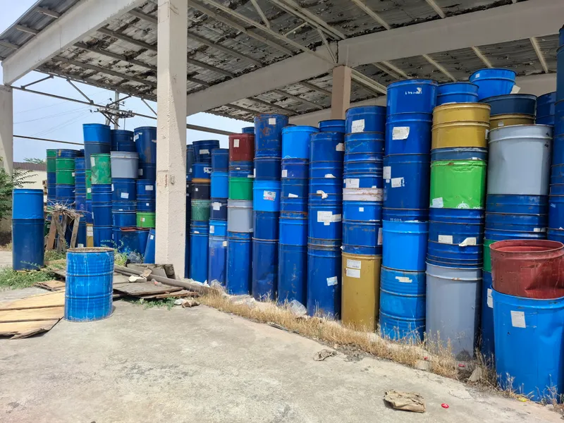 bochkalar sotiladi ogʻzi yuq 200 l