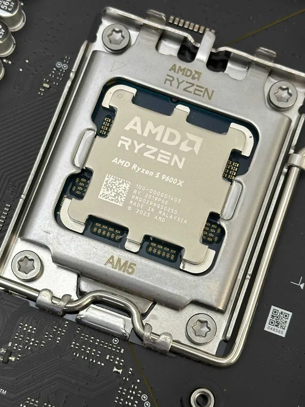 Комплект: AMD Ryzen 5 9600X | MSI B650 Gaming Plus WIFI 3 Комплект: AMD Ryzen 5 9600X | MSI B650 Gaming Plus WIFI 3