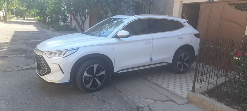 BYD Song Plus gibrid 2 BYD Song Plus gibrid 2