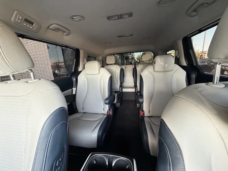 KIA Carnival гибрид 2026 8