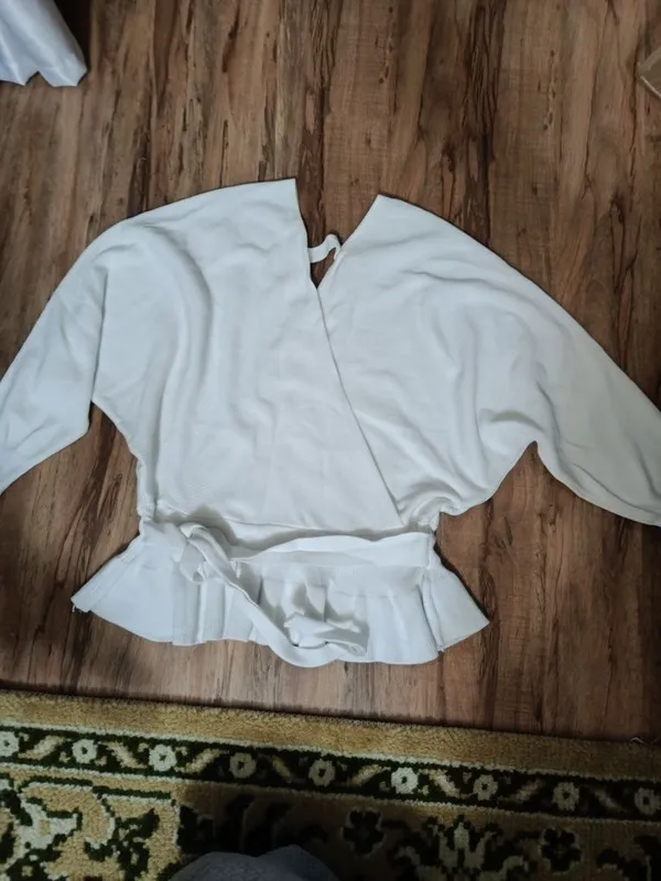 Продам женские кофты