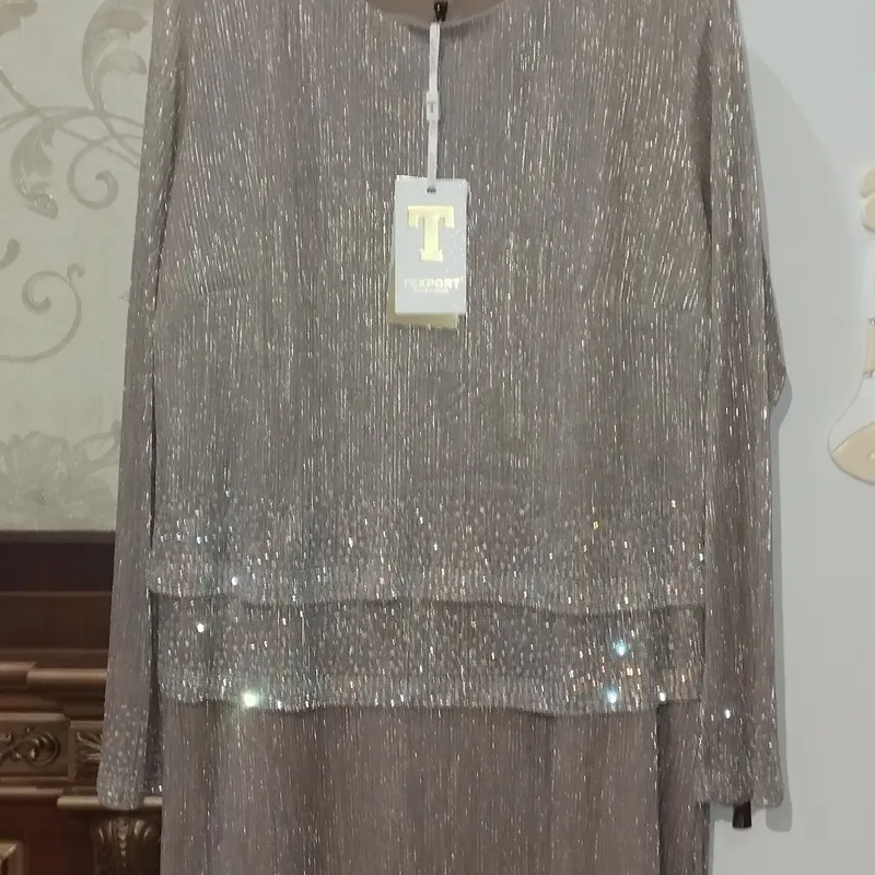 Koʻylak sharf sumka oyoq kiyim hammasi 100$ 2