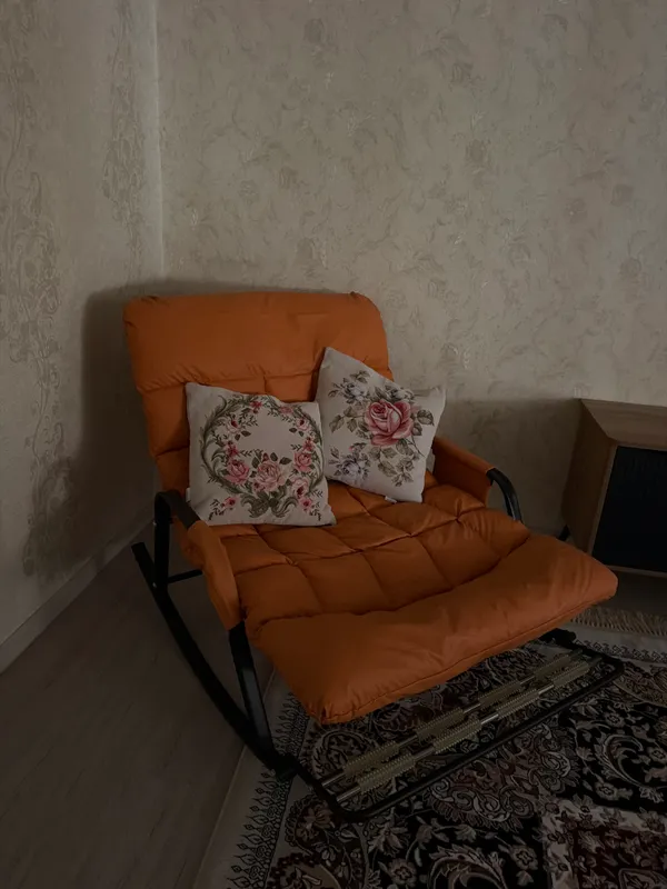 Tebranma kreslo 1 Tebranma kreslo 1