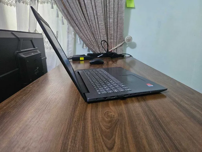 Продаю ноутбук Lenovo
