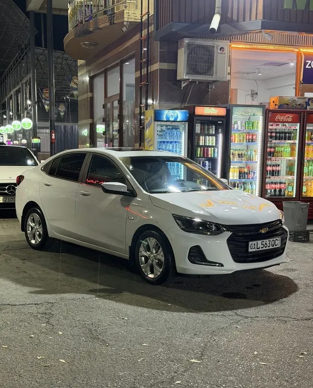 Chevrolet Onix Premier Plus 2024 3