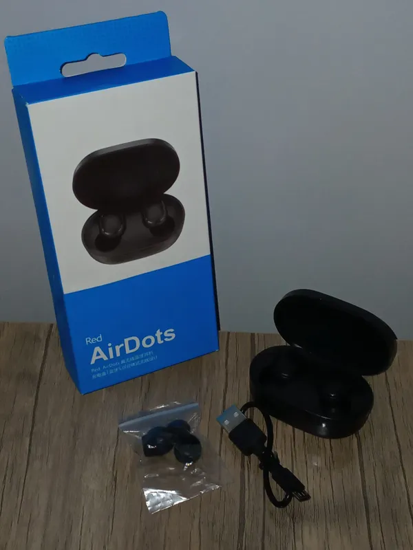AirDots.   RED.