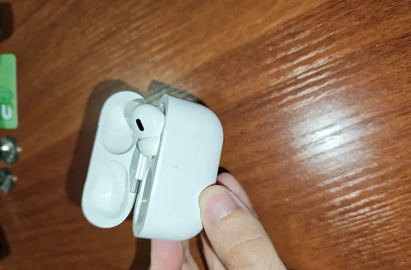Airpods pro 2(type-c) 2 Airpods pro 2(type-c) 2