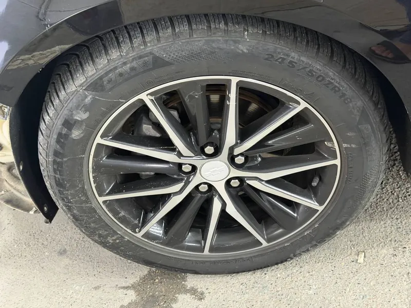 R18 lexsus deska balon 235/50/18 2 R18 lexsus deska balon 235/50/18 2