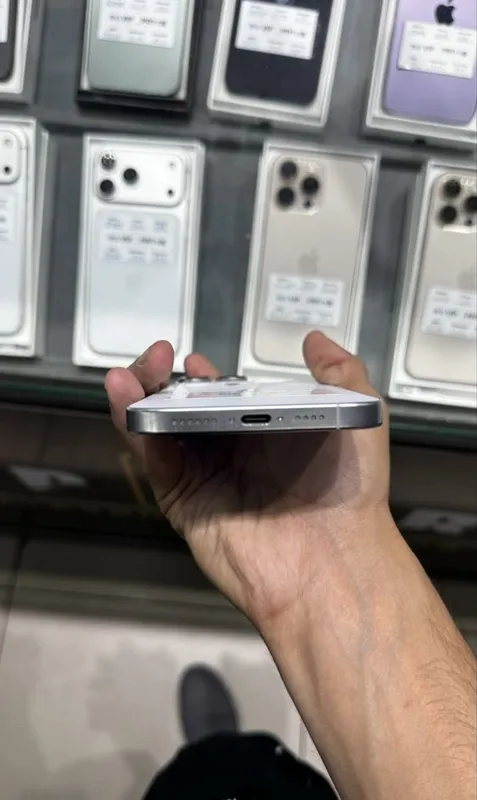 Iphone 16 pro max 5 Iphone 16 pro max 5
