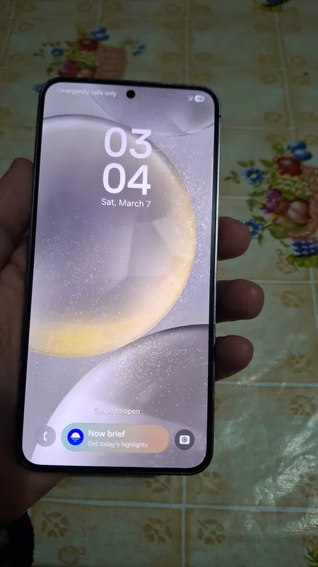 Samsung Galaxy S24 7
