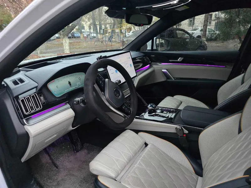 Продается или меняю с вашей доплатой BYD Tang FULL 730 км — фото 4
