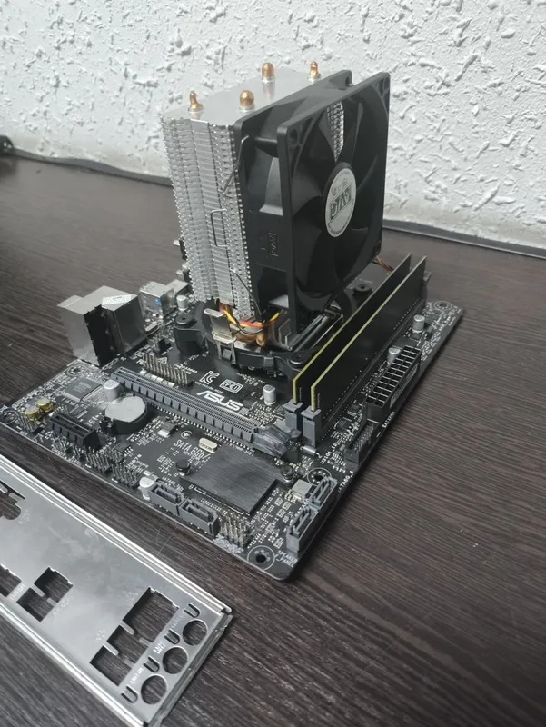 Asus H310+i5 9400+16Gb 1 Asus H310+i5 9400+16Gb 1