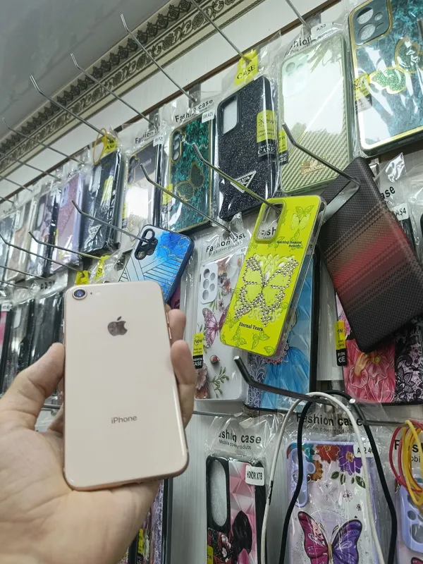 iPhone se 2020 (8korpusda)