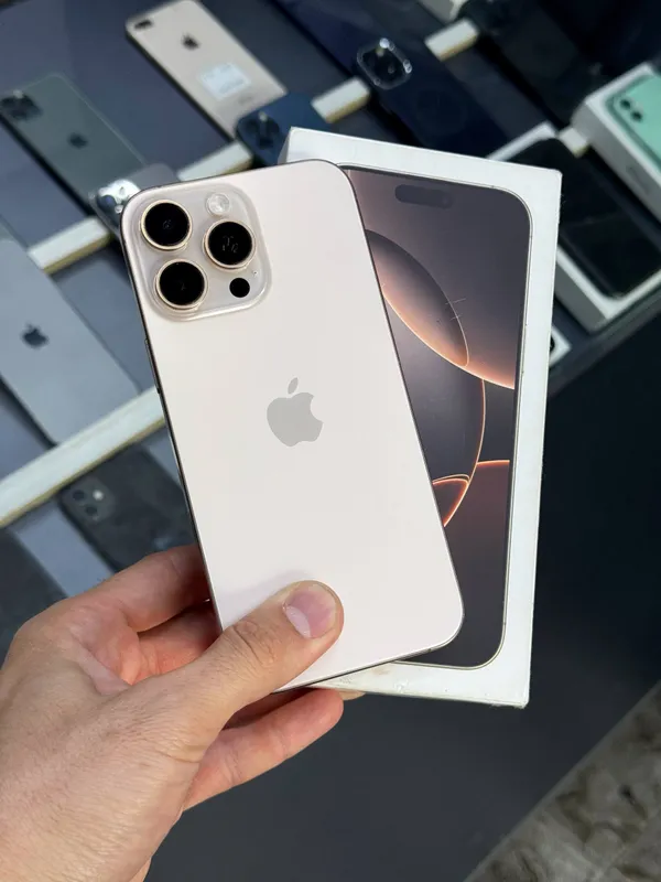 iPhone 16 Pro Max