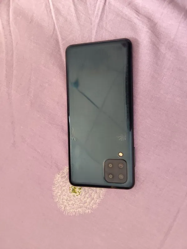 Samsung M32 4G  126Gb. chexollari sovg'aga — фото 1