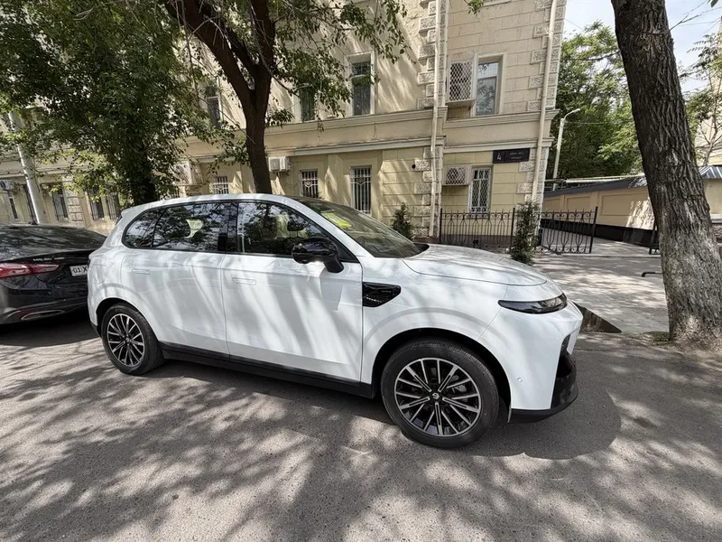 Продаю свою машину Leapmotor B10 ENJOY можно и в рассрочку — фото 1