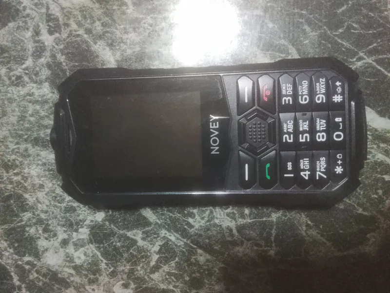 juda yaxshi telefon, suv o‘tkazmaydigan 1